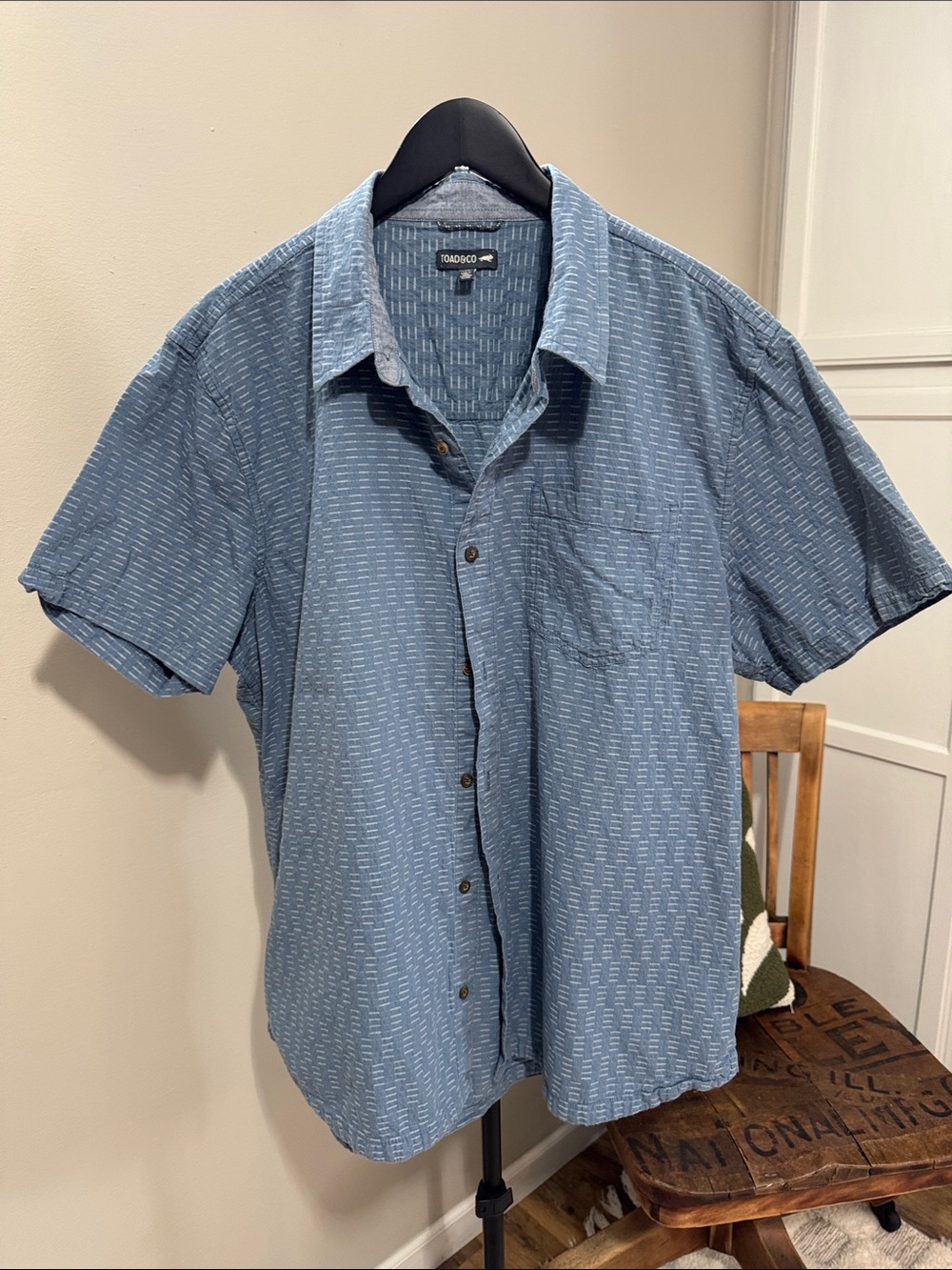 Toad&Co Organic Cotton Short Sleeve Shirt XXL Blue Textured Button‎ Up - Picture 2 of 6